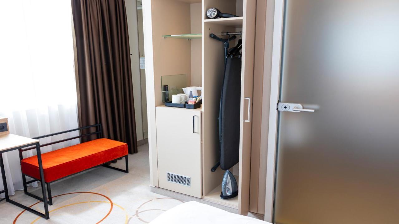 Holiday Inn Amsterdam - Arena Towers By Ihg Esterno foto